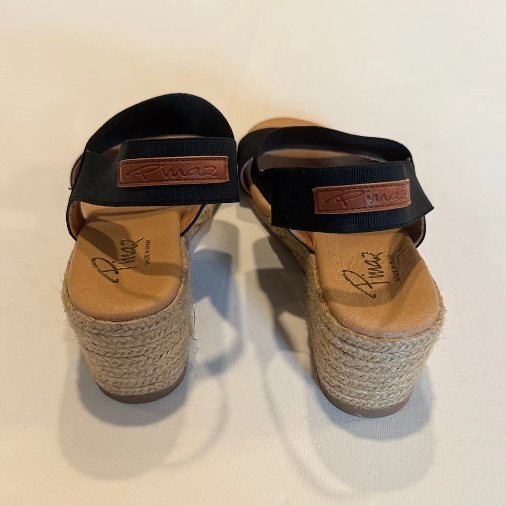 Stylish Black and Tan Sandals